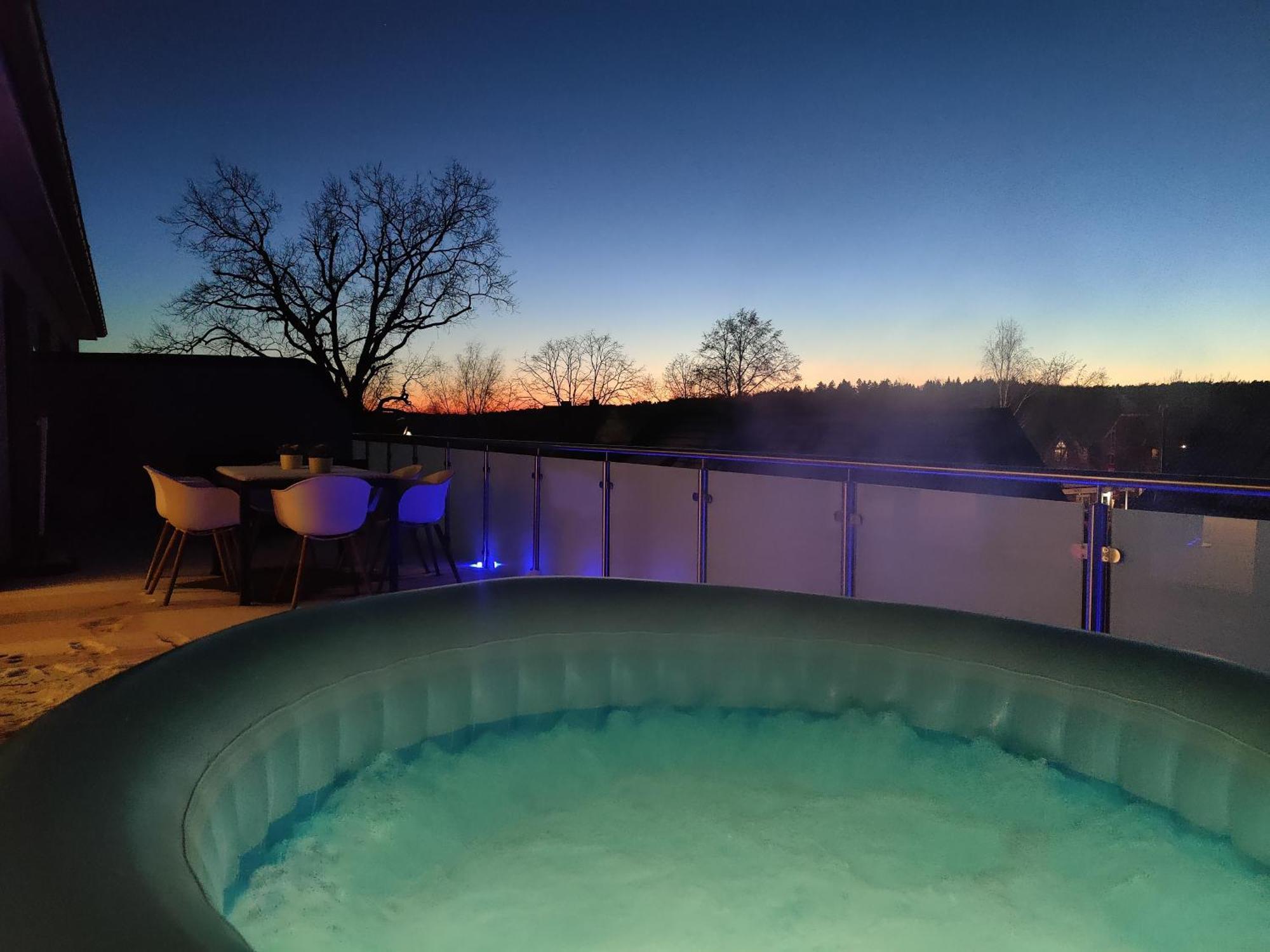 Penthouse Mit Whirlpool Im Herzen Von Niedersachsen Burgwedel  Zewnętrze zdjęcie